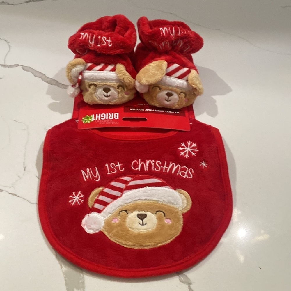 NWT Infants Baby's First Christmas‎ Bib & Booties Set Red